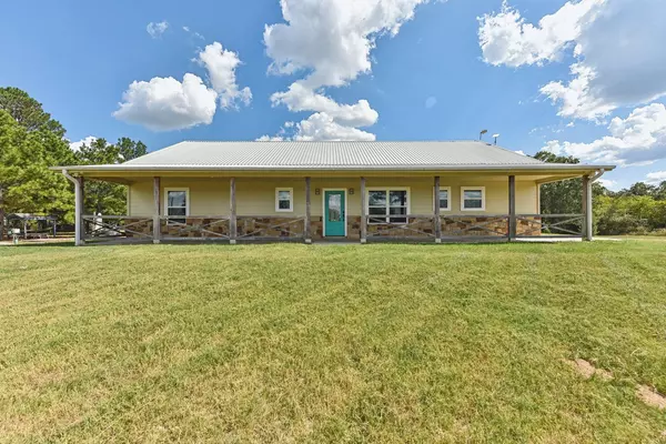 Smithville, TX 78957,129 Pine Valley LOOP