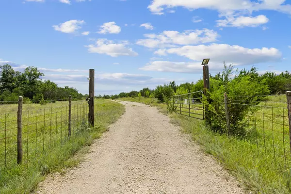 Lometa, TX 76853,13683 County Road 2200 RD