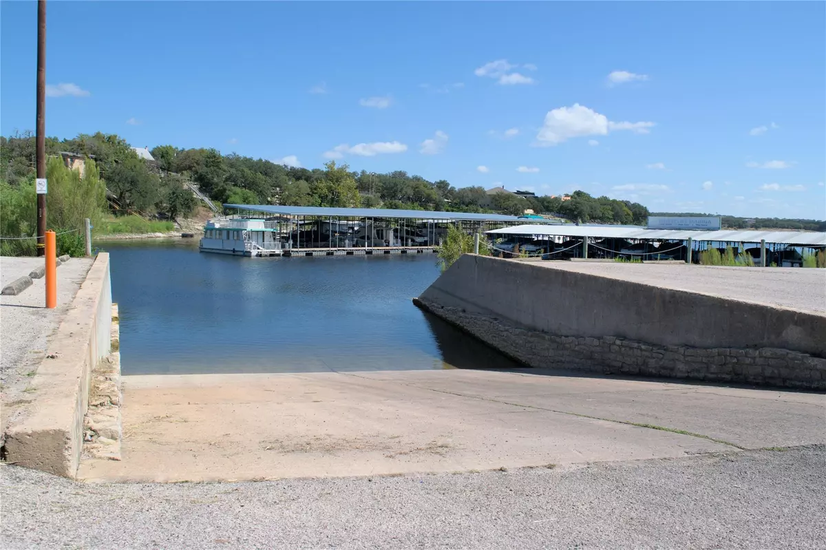Spicewood, TX 78669,712 Newport DR