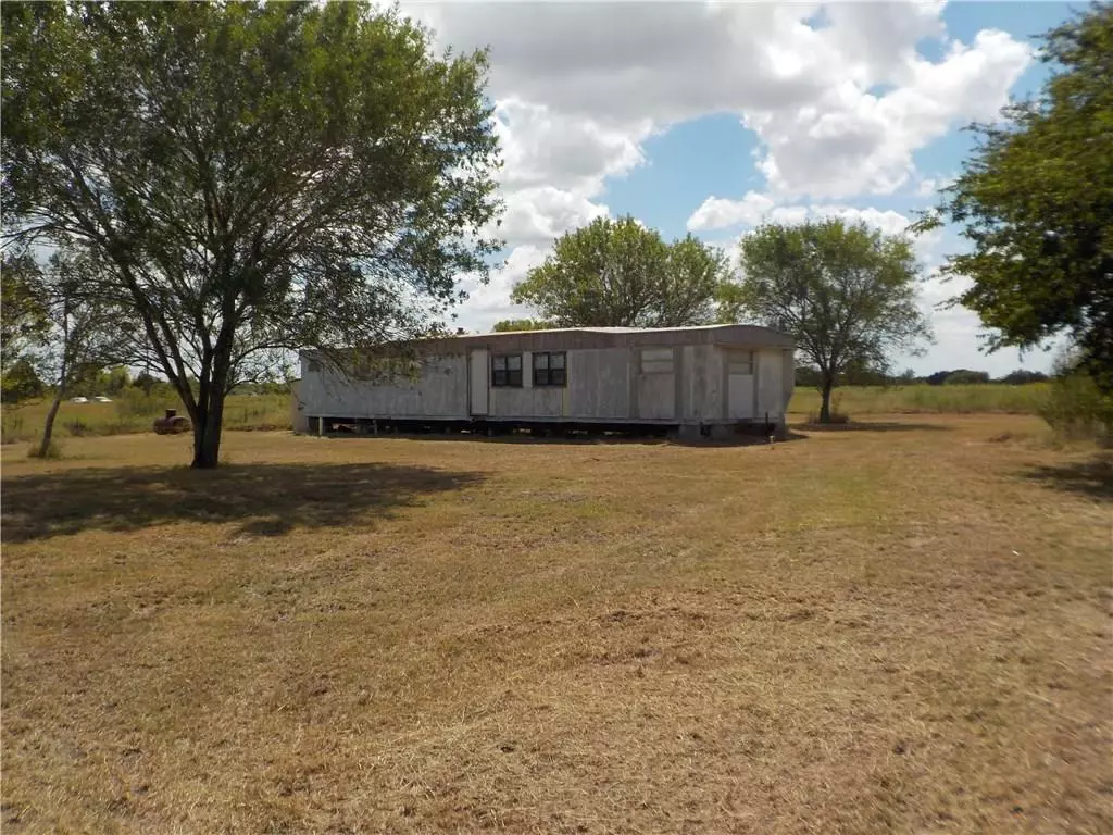 Martindale, TX 78655,440 Greenhouse RD