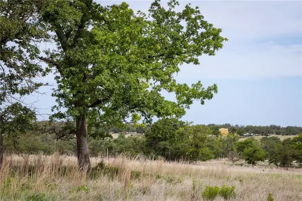 415 Inspiration LOOP, Fredericksburg, TX 78624