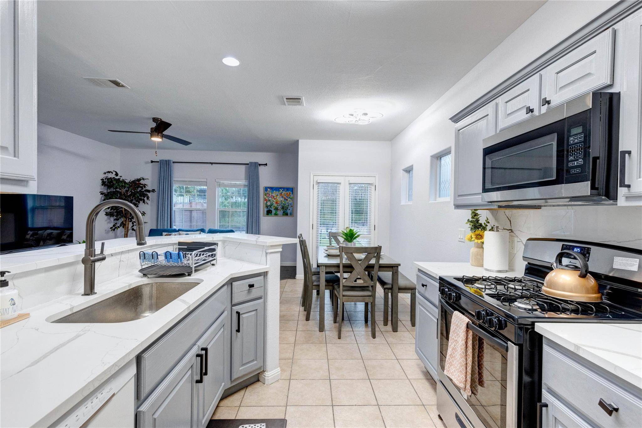 Austin, TX 78724,7510 Lazy Creek DR #B