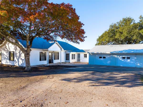 123 Private Road 138, Lampasas, TX 76550