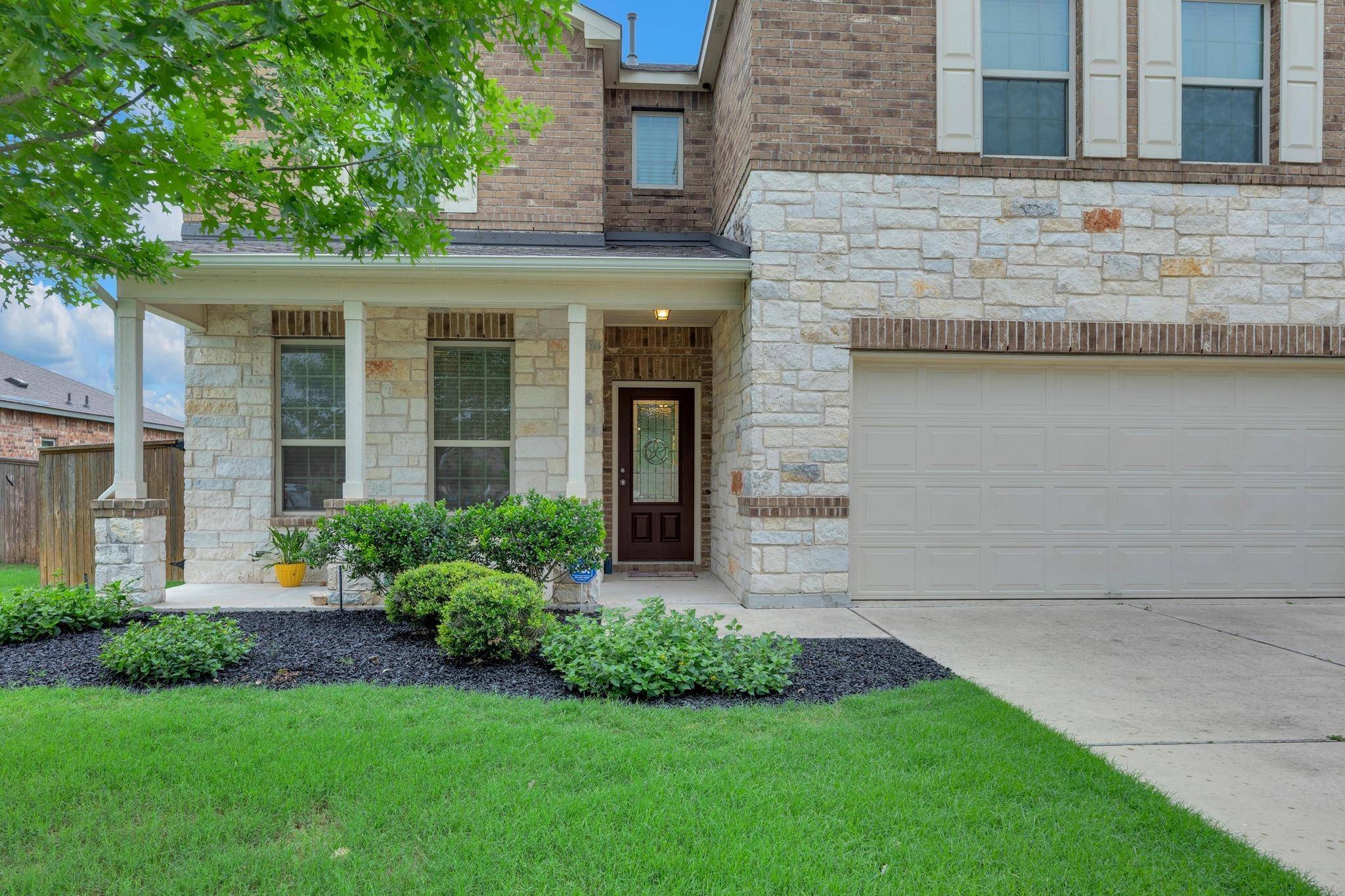 19612 Dunstan Beacon LN, Pflugerville, TX 78660