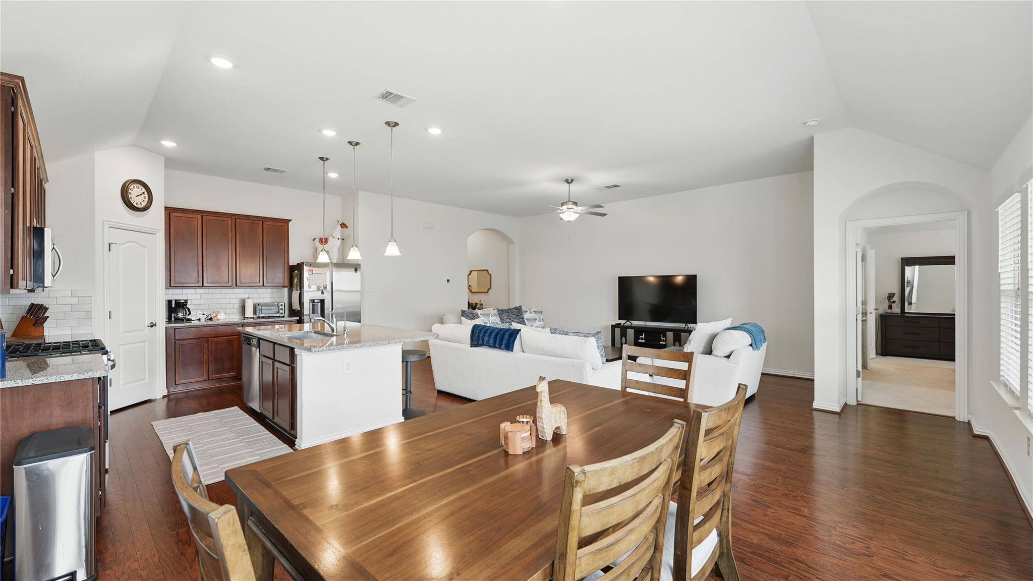 Buda, TX 78610,687 Oleander LOOP