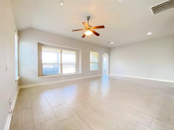 San Marcos, TX 78666,414 Field Corn LN