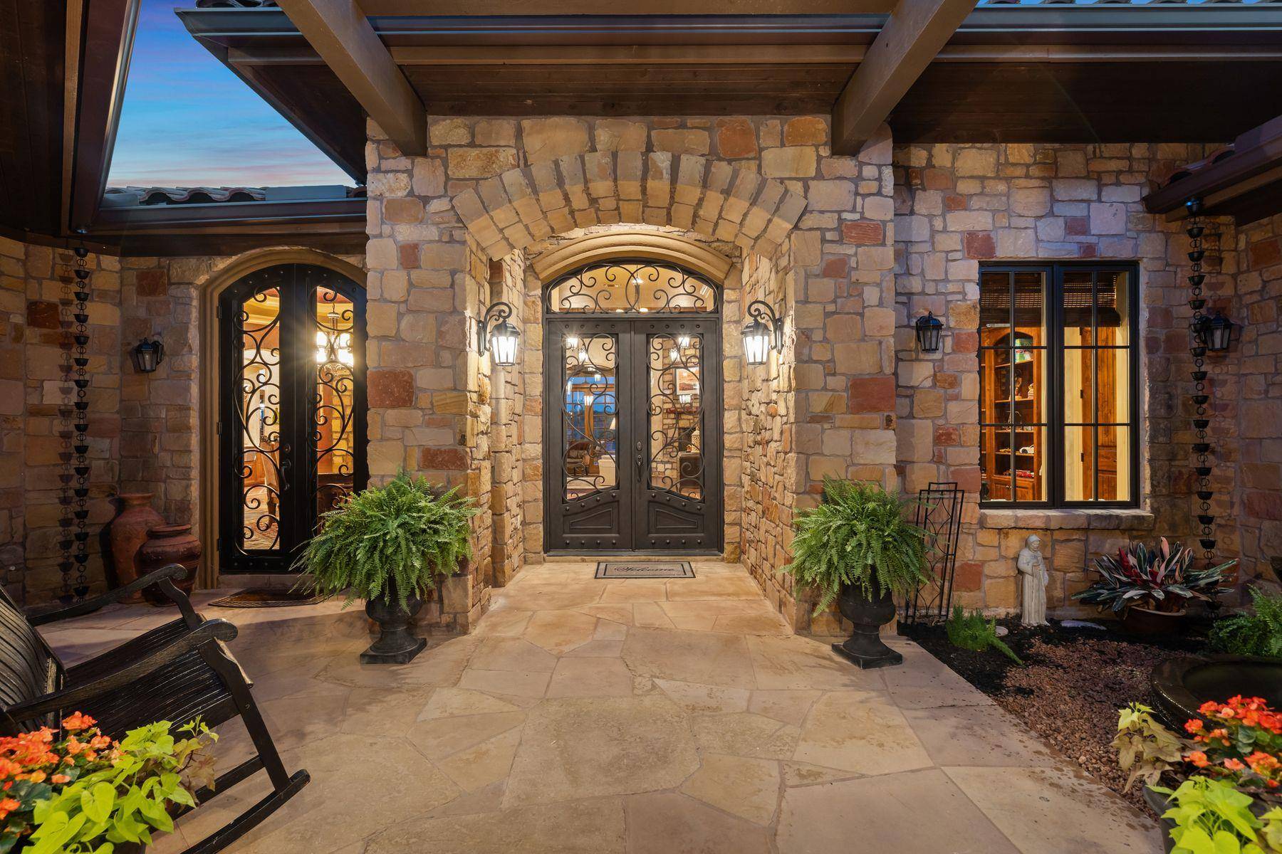 481 Chimney Cove DR, Marble Falls, TX 78654