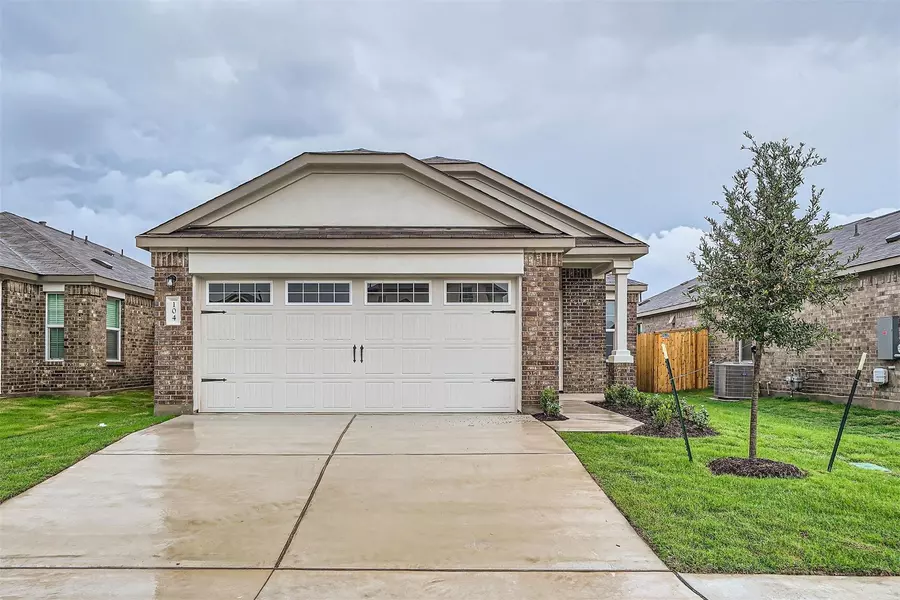 104 Allegro DR, Hutto, TX 78634