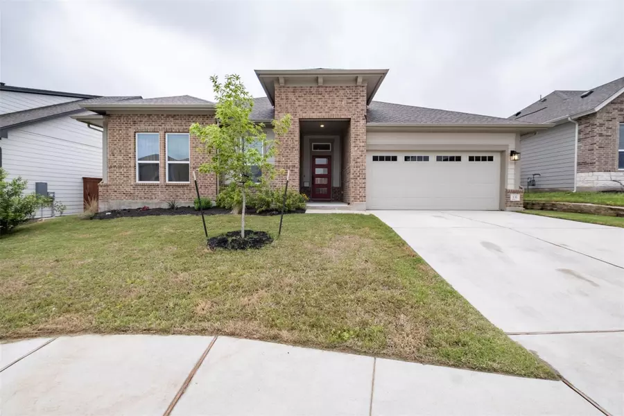 132 Twistleaf DR, Buda, TX 78610