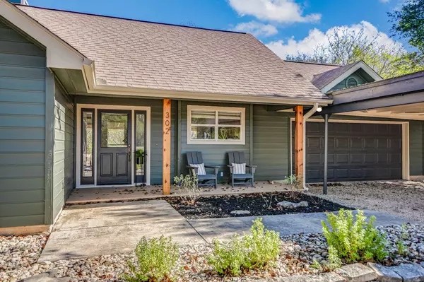 302 Valley DR, Wimberley, TX 78676