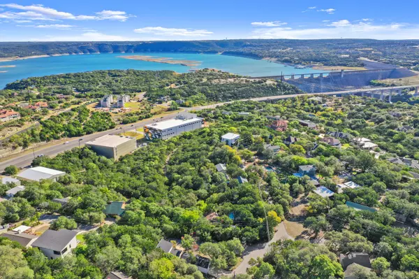 4000 Highland DR, Austin, TX 78734