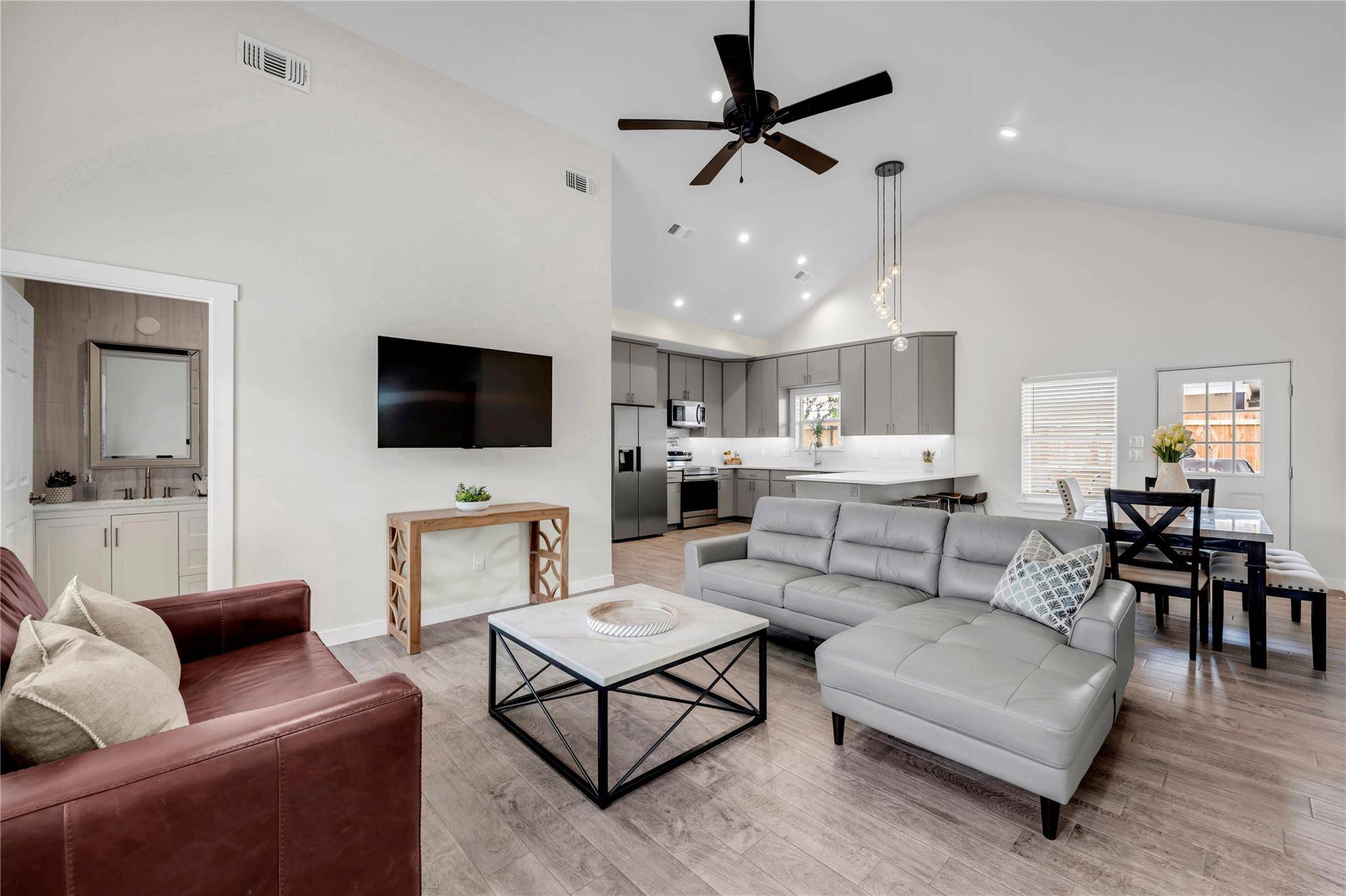 Granite Shoals, TX 78654,1514 Green Valley LN