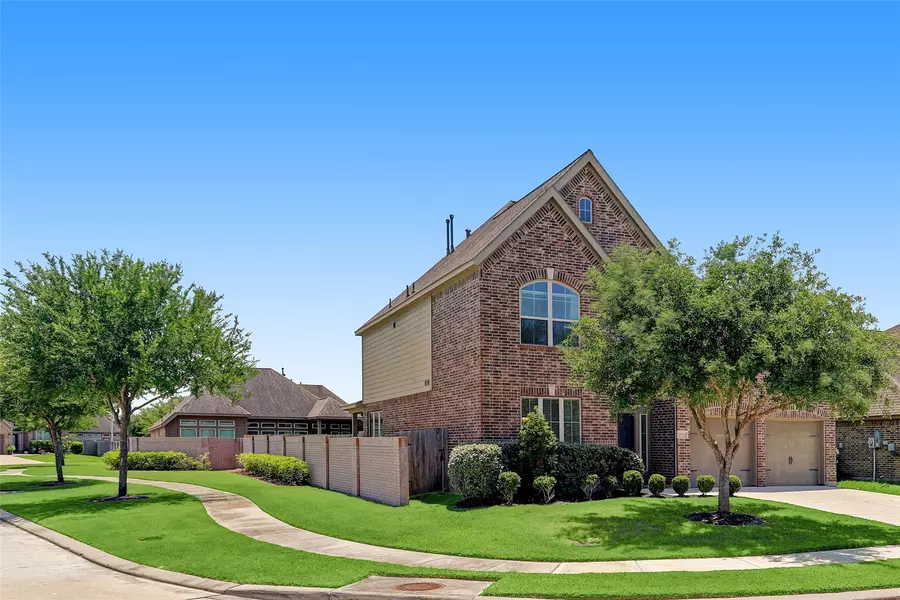 2604 N Longlake DR, Pearland, TX 77584