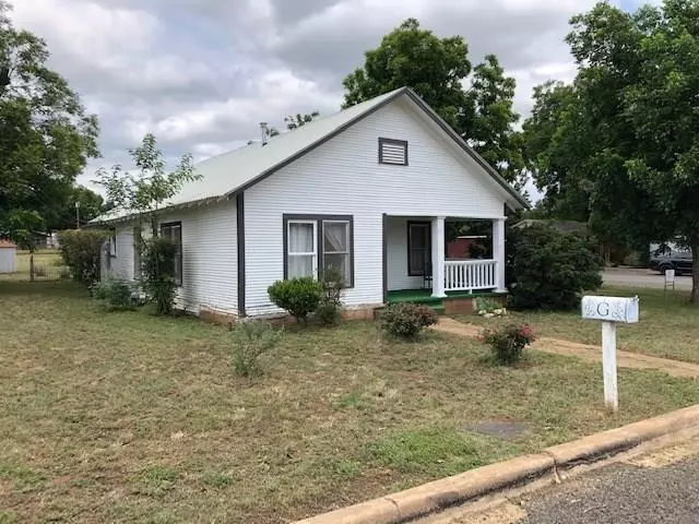 Llano, TX 78643,501 W Ellis ST