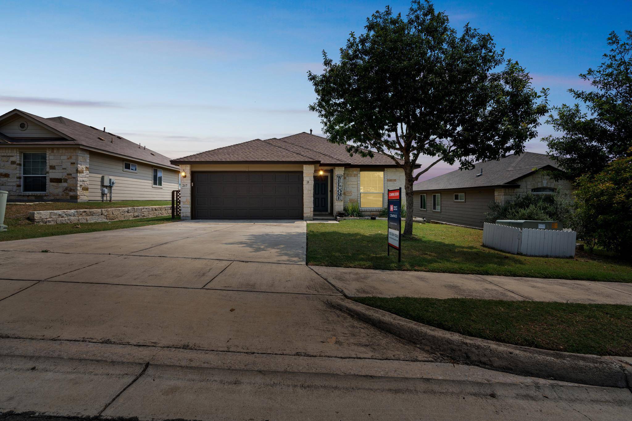 217 Hoya LN, San Marcos, TX 78666