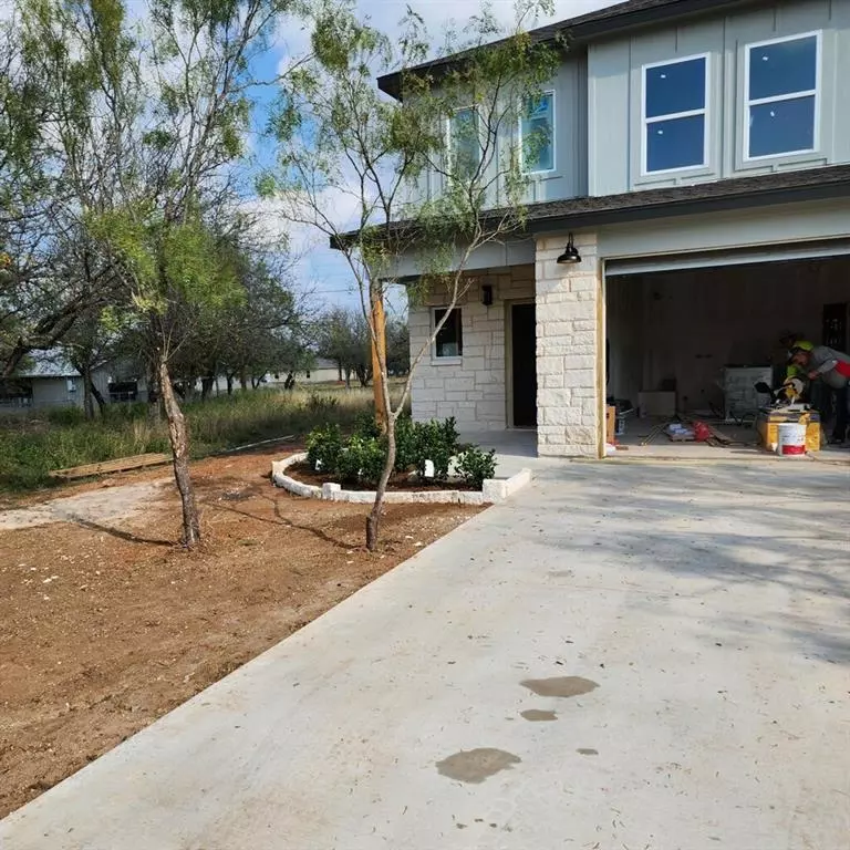 Cottonwood Shores, TX 78657,855 Cypress LN