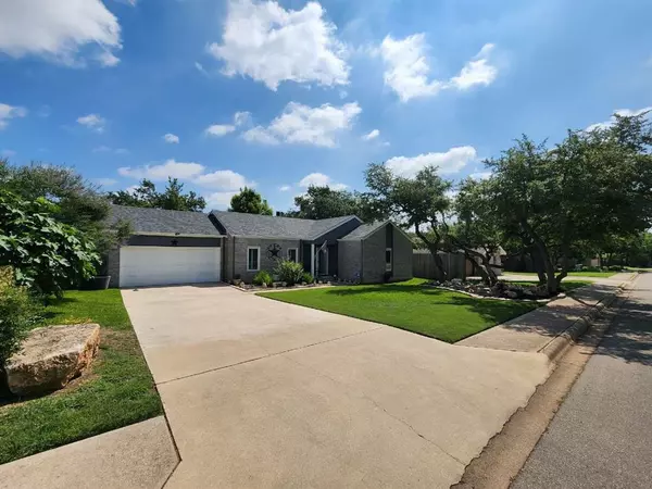 812 Prize Oaks DR, Cedar Park, TX 78613