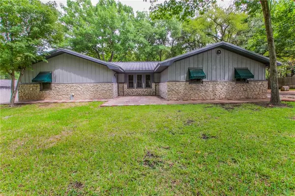 701 Arrowhead DR, Salado, TX 76571