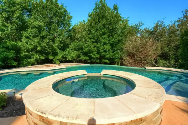 130 Lakota PASS, Austin, TX 78738