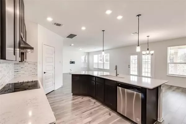 Leander, TX 78641,716 Priscilla CT