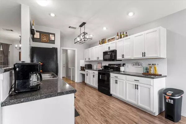 Elgin, TX 78621,107 Jefferson CV