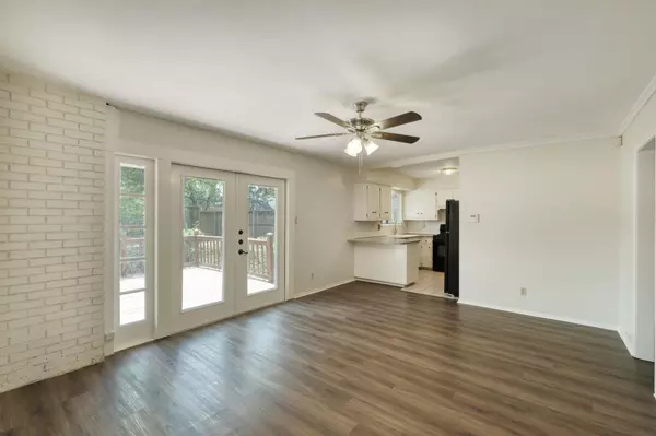 Austin, TX 78745,2111 Falcon Hill DR