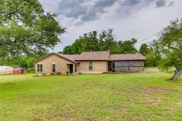 1603 Black Bear DR, Manchaca, TX 78652