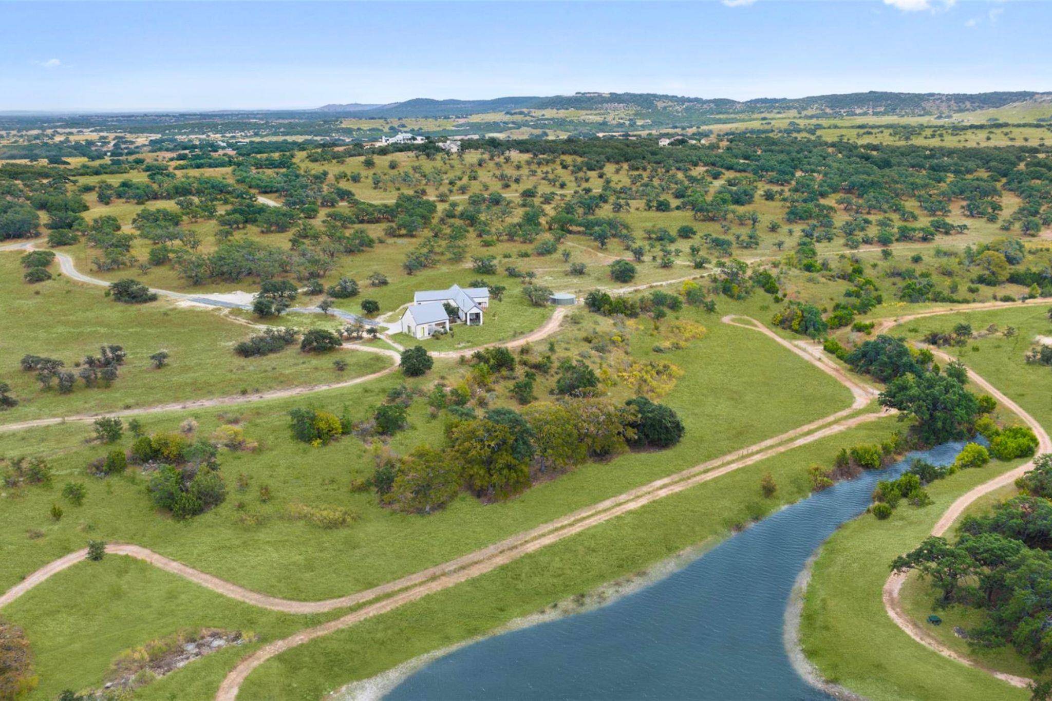 Johnson City, TX 78636,577 Cattle Creek RD