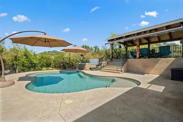 8132 Beauregard DR,  Volente,  TX 78641