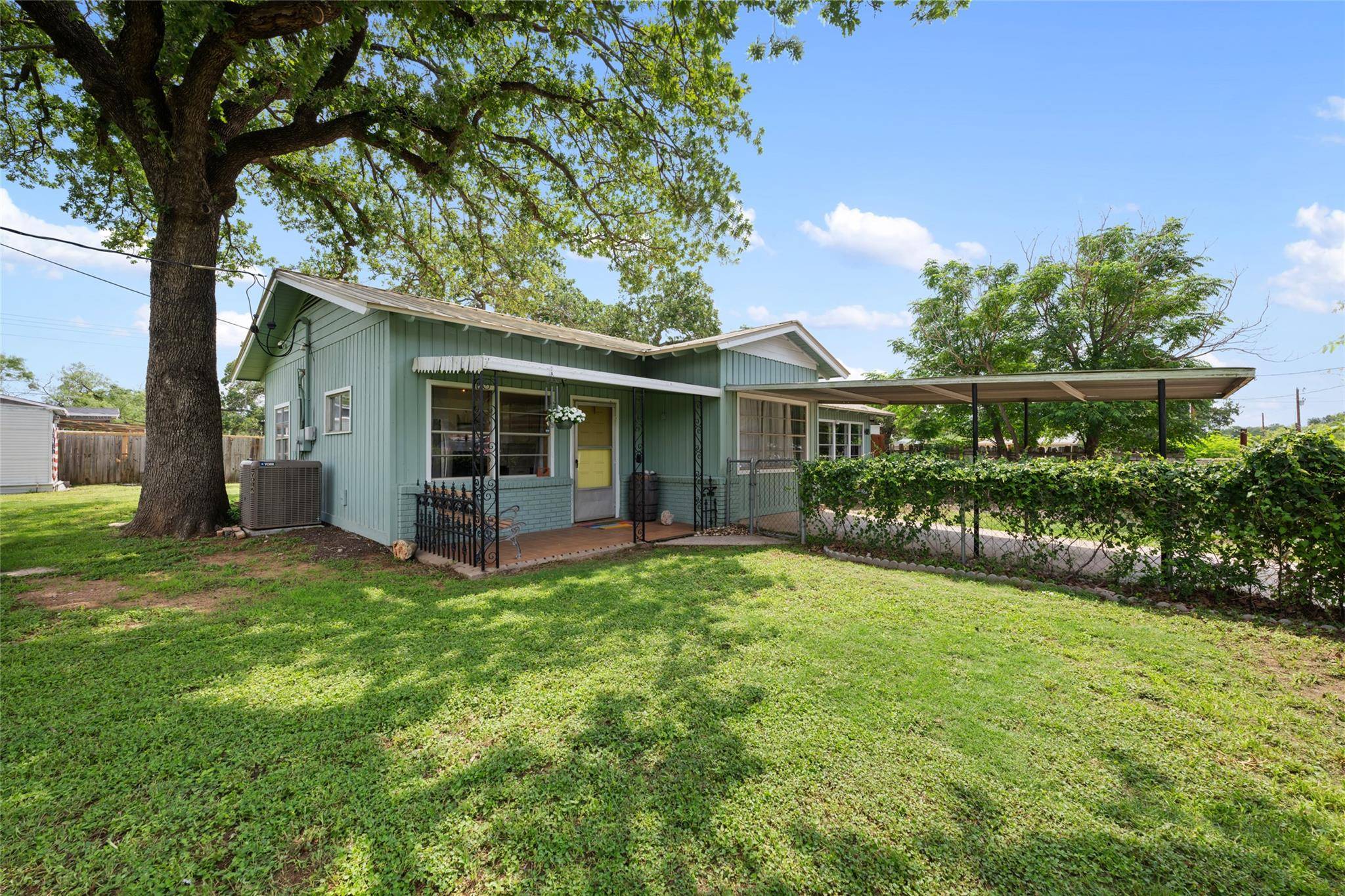 Granite Shoals, TX 78654,1418 Kingshill DR