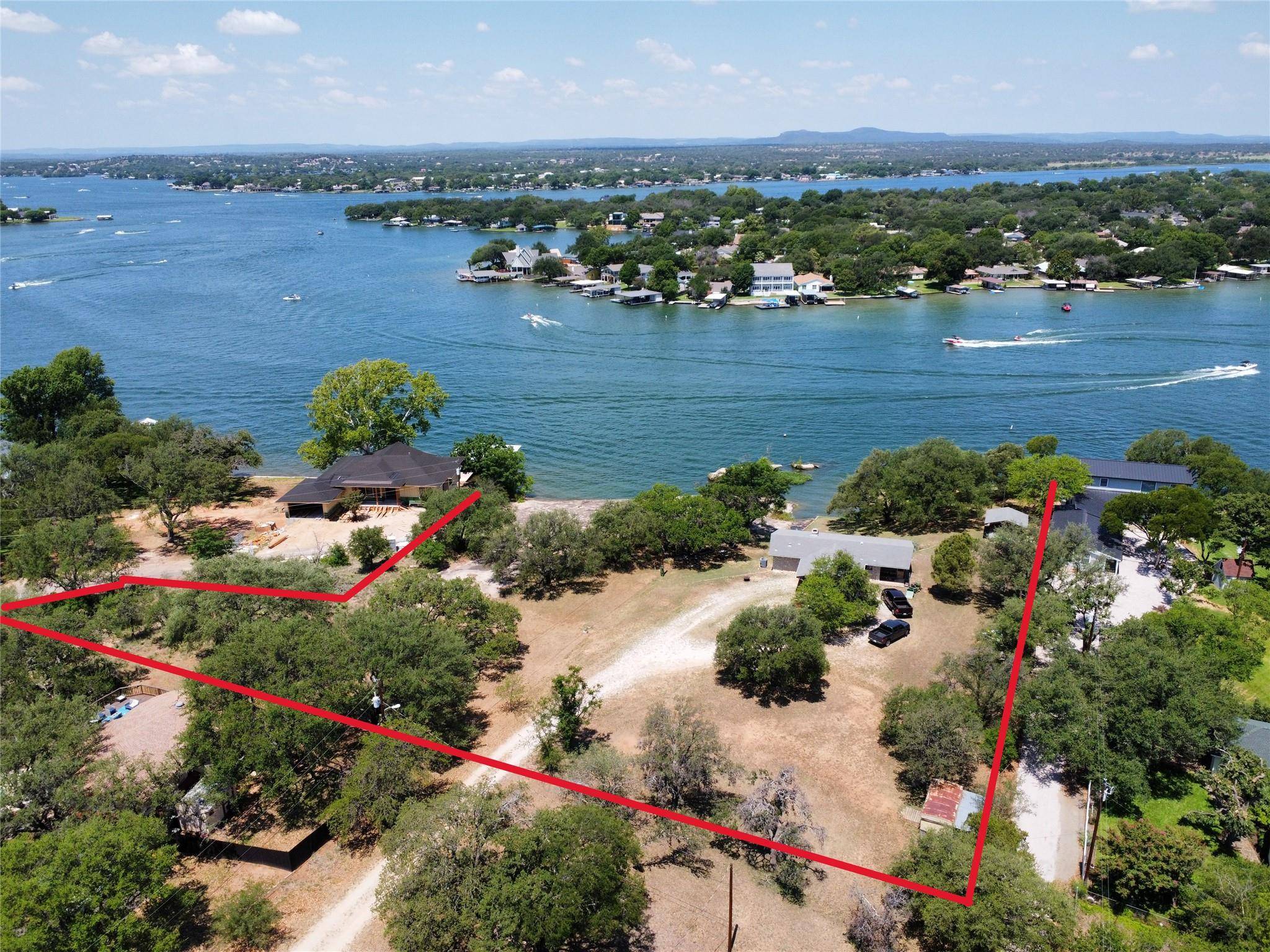 310 Castlehigh DR, Granite Shoals, TX 78654