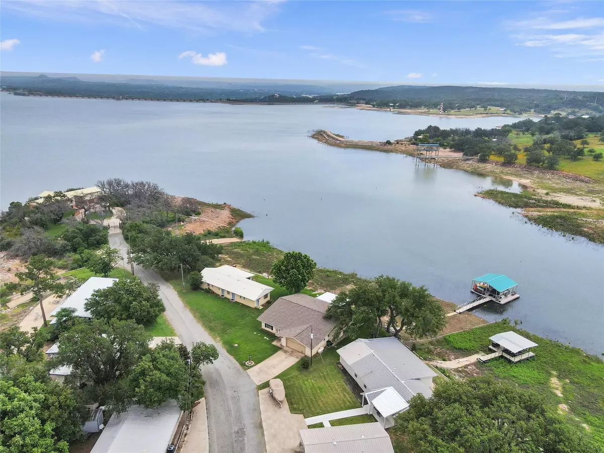 Buchanan Dam, TX 78609,518 Island Lodges DR