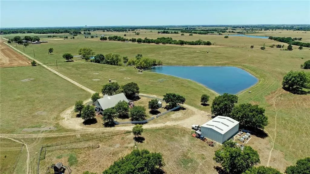 Bartlett, TX 76511,420 N Brazos LN