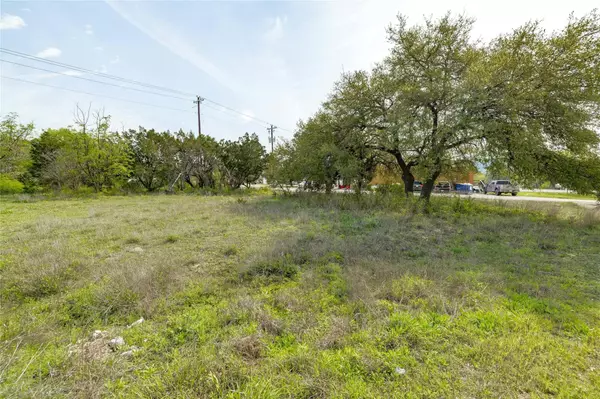 10900 Oak ST,  Jonestown,  TX 78645