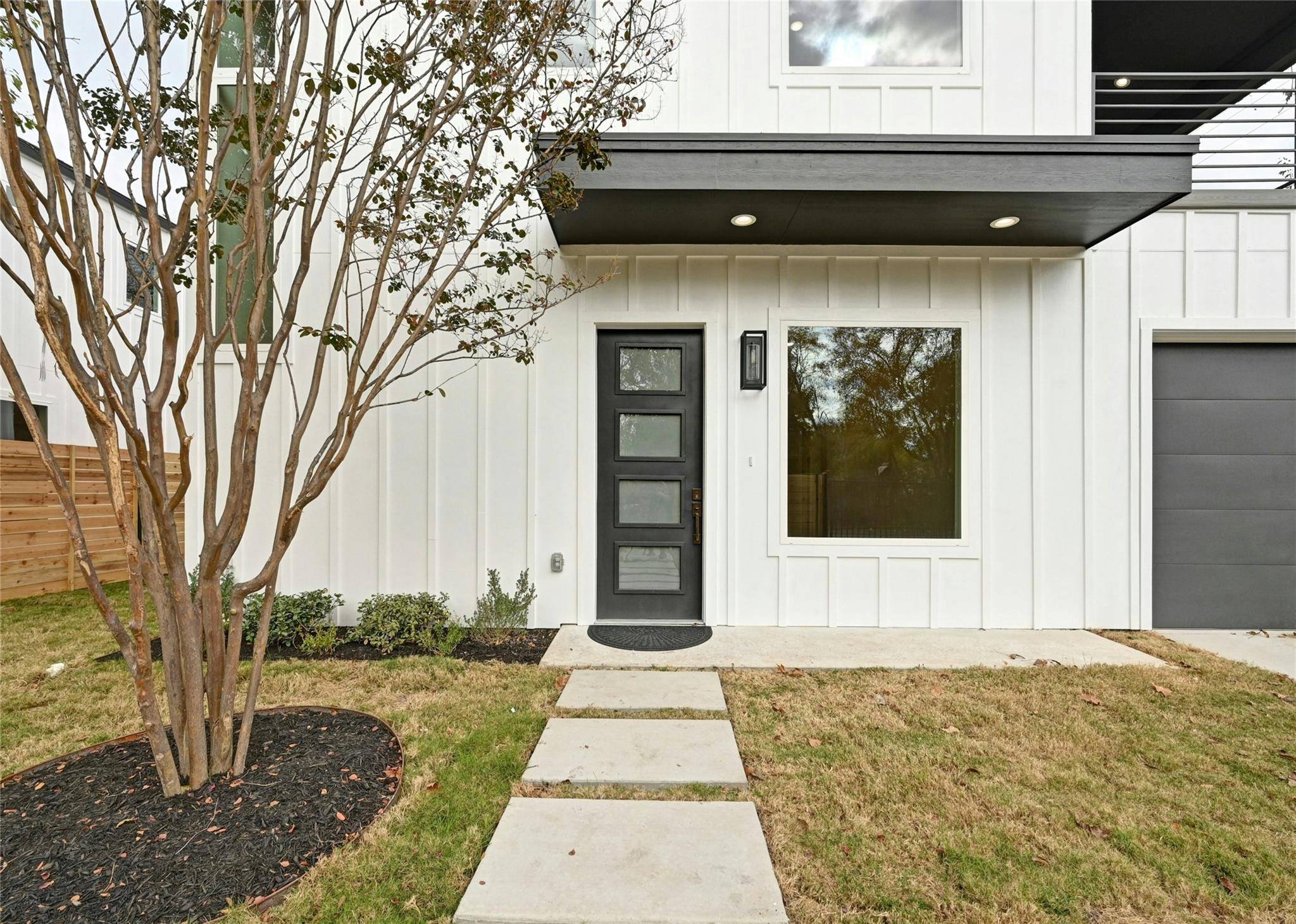 102 W Fawnridge DR, Austin, TX 78753