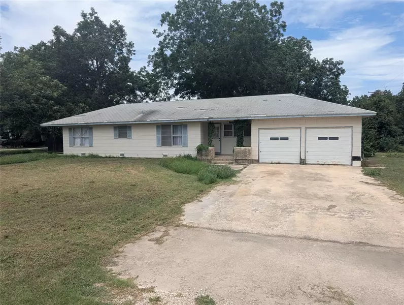 201 W Eckhart Ave, Thrall, TX 76578