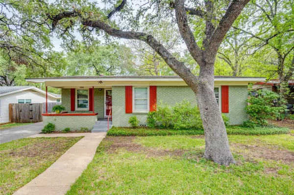 1206 Fieldcrest DR,  Austin,  TX 78704