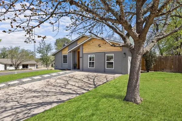 Austin, TX 78745,6809 Lunar DR