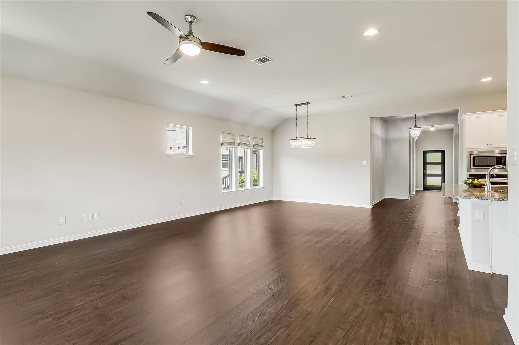 Lago Vista, TX 78645,22621 Fountaingrass LN