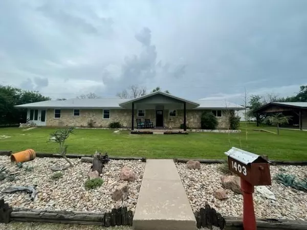 1403 Willow, Kingsland, TX 78639