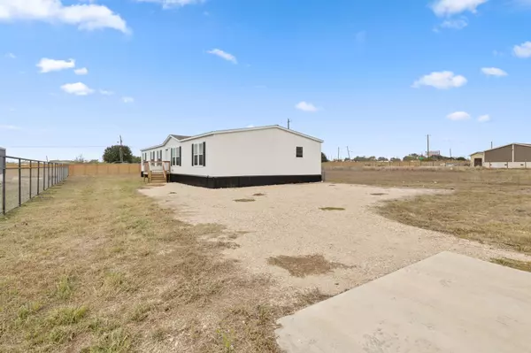 550 Conchas ST, Kyle, TX 78640