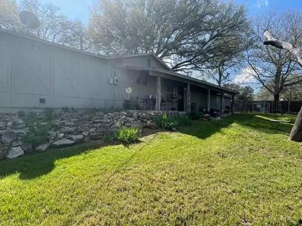 710 Littlewin,  Spicewood,  TX 78669