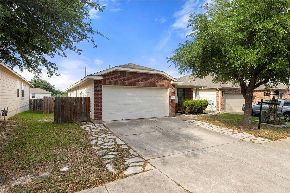 747 Reliance DR, Buda, TX 78610