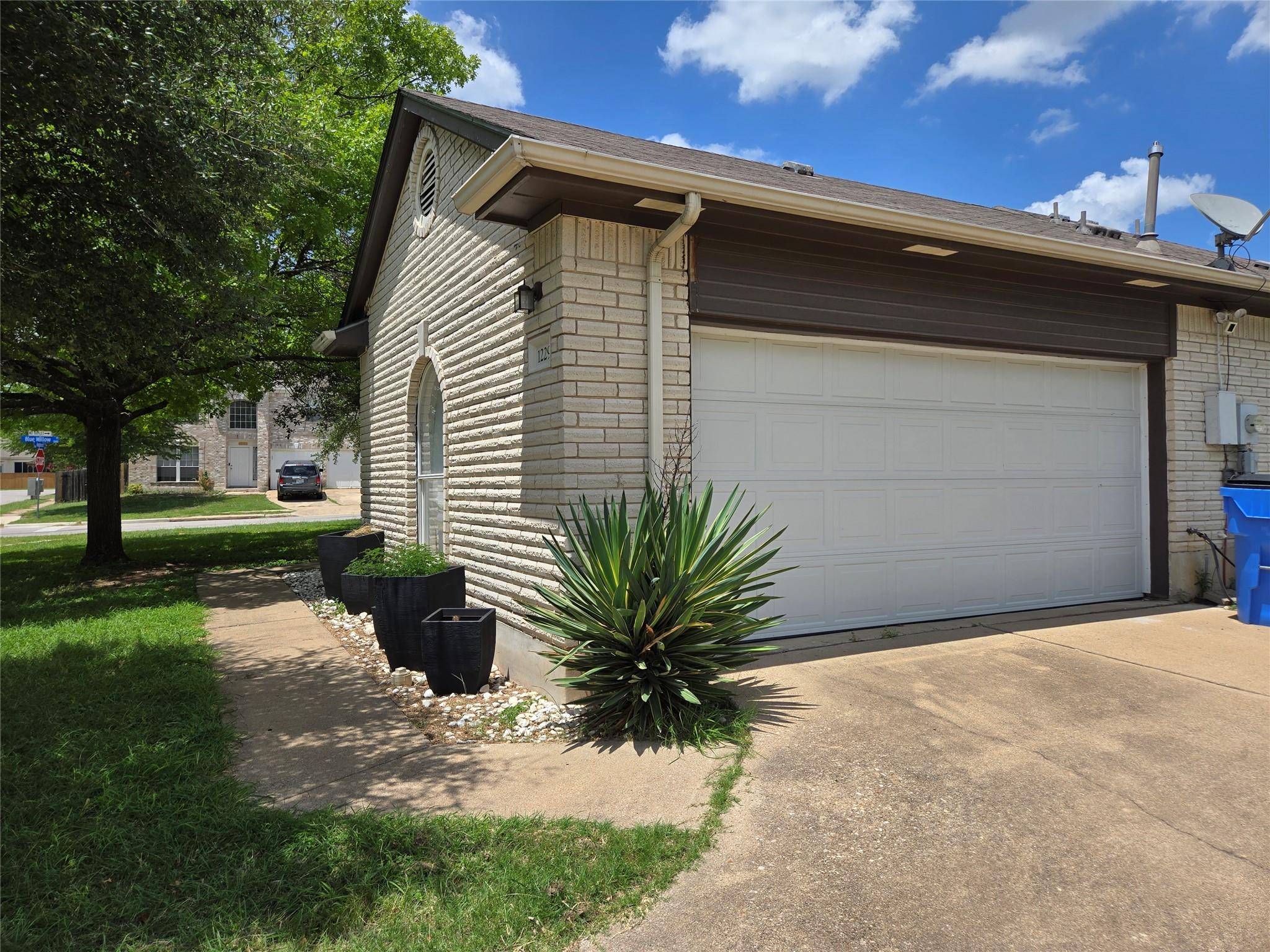 Pflugerville, TX 78660,1229 Hughmont DR