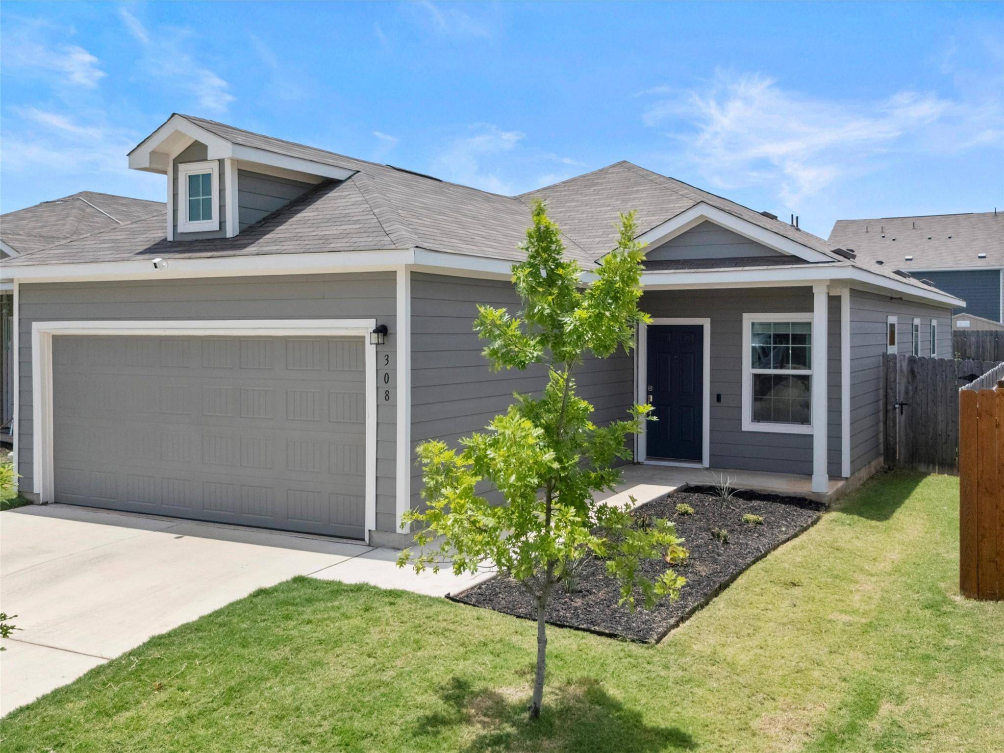 308 Sunfish LN, Bastrop, TX 78602