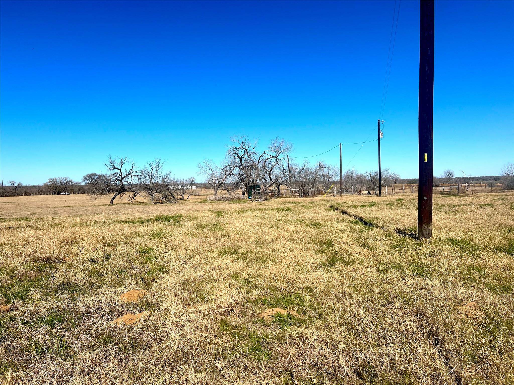 Luling, TX 78648,5615 Tenney Creek RD