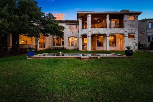 Lakeway, TX 78734,401 Brooks Hollow RD