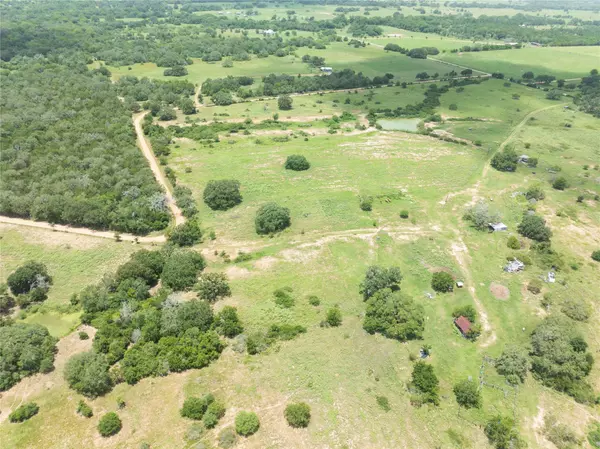 Hallettsville, TX 77964,04 CR 212