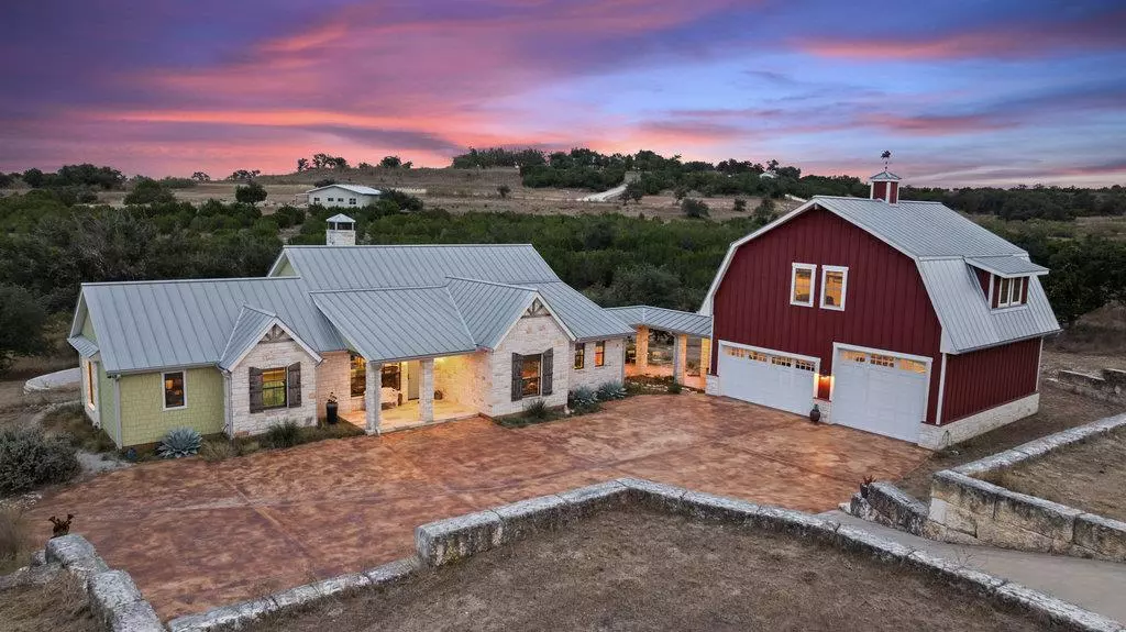 Marble Falls, TX 78654,300 Cedar Mountain DR
