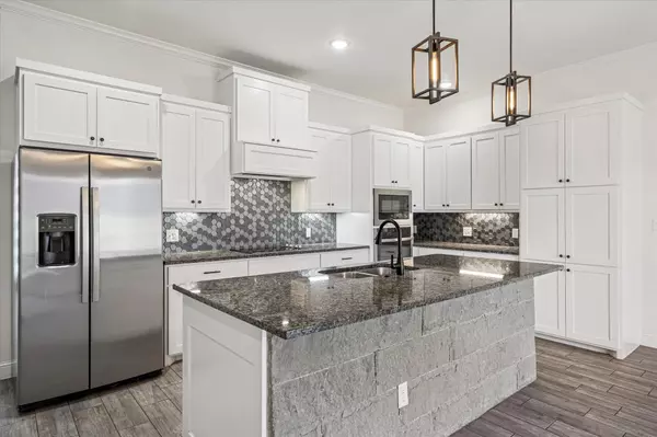 Jarrell, TX 76537,136 Greg LN